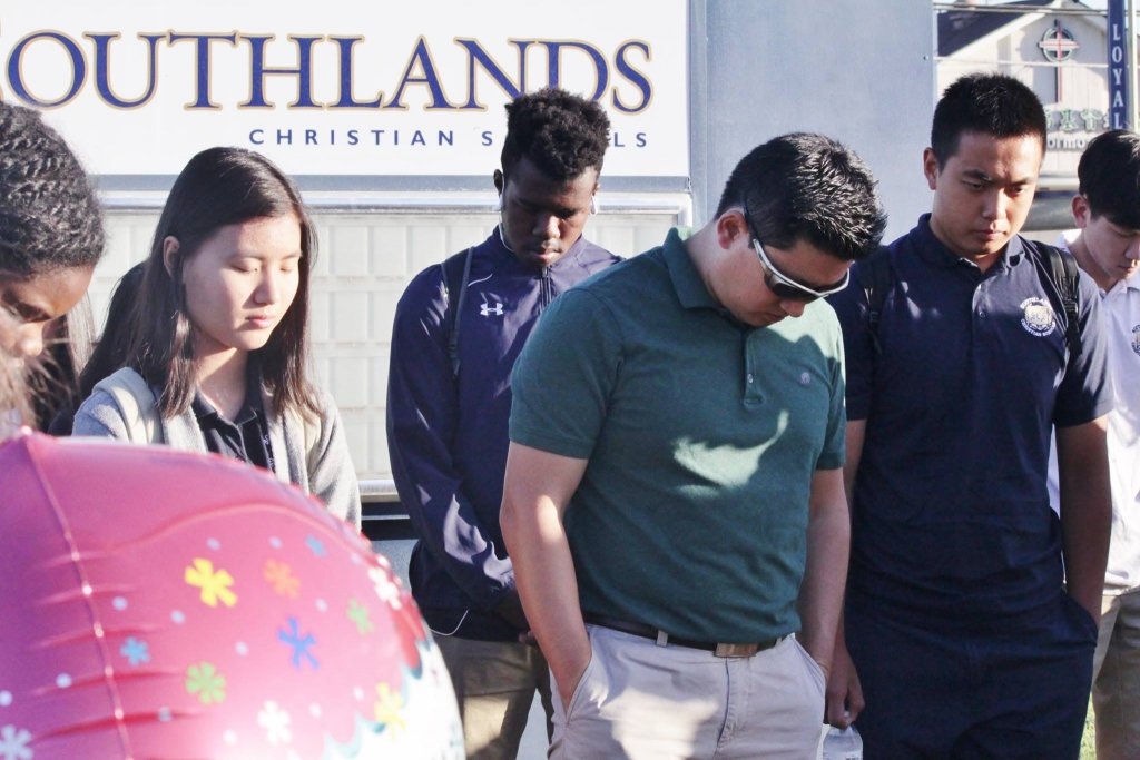 Southlands Students "See You at the Pole"