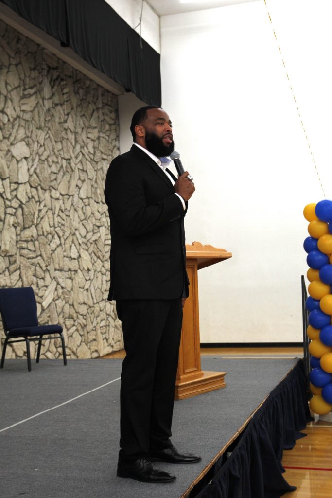 Athletics Department Celebrates Successful Year at Letterman's Night